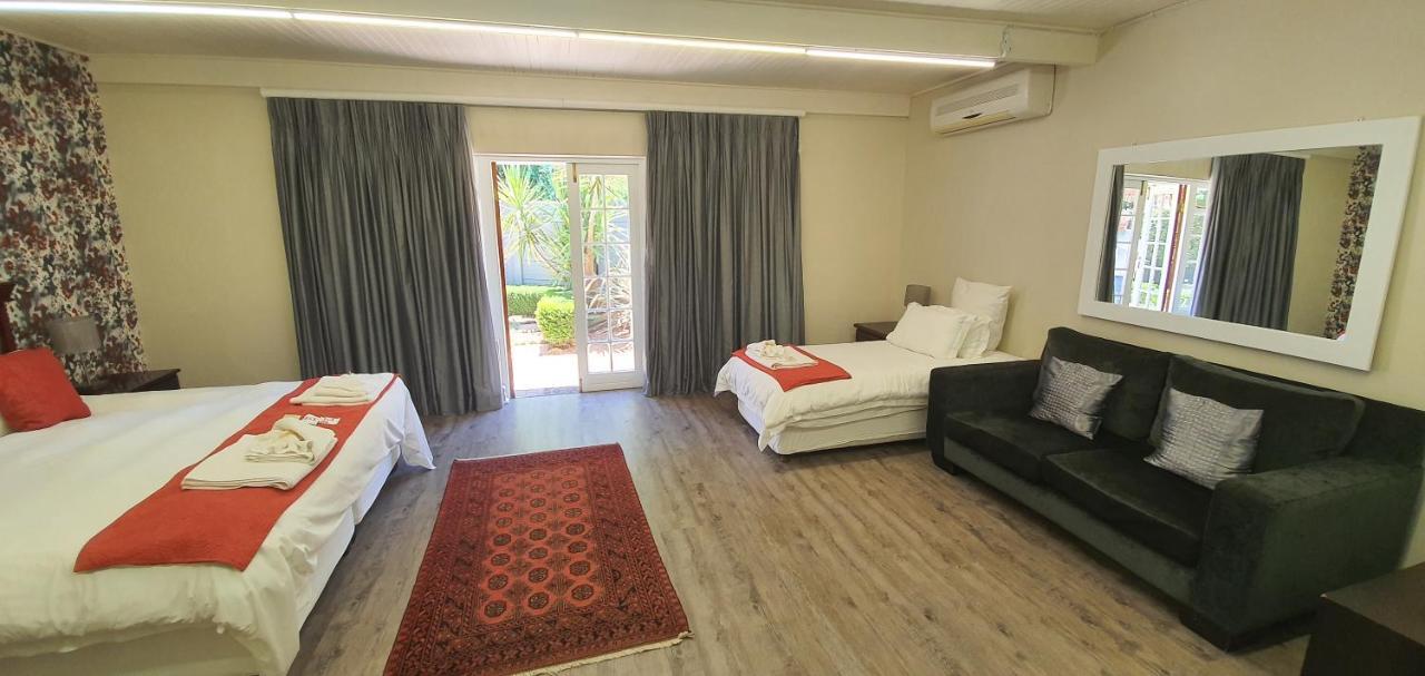 Acacia Westdene B&B บลูมฟอนเทน ภายนอก รูปภาพ