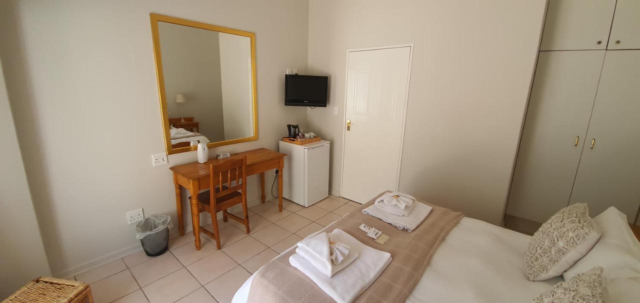 Acacia Westdene B&B บลูมฟอนเทน ภายนอก รูปภาพ