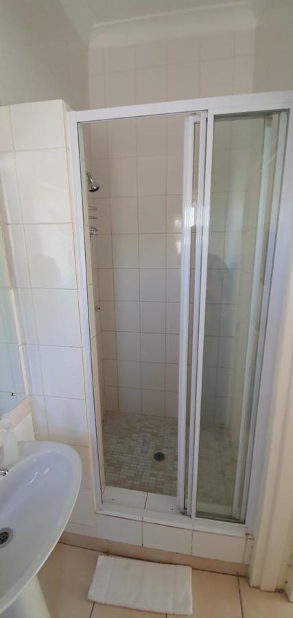 Acacia Westdene B&B บลูมฟอนเทน ภายนอก รูปภาพ